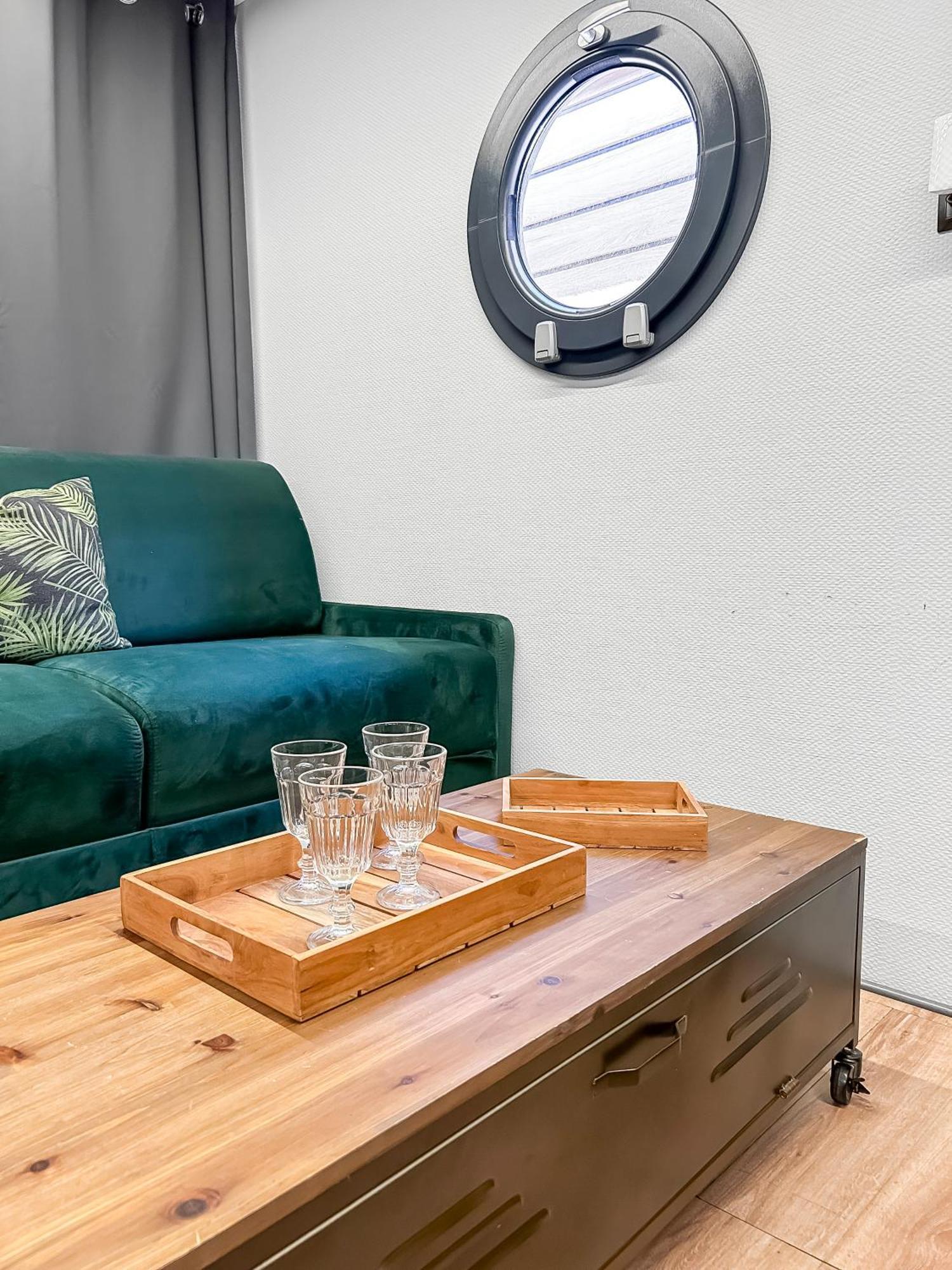 Hotel Sejour Unique Sur Un Bateau "Marius" Vauvert Exteriér fotografie